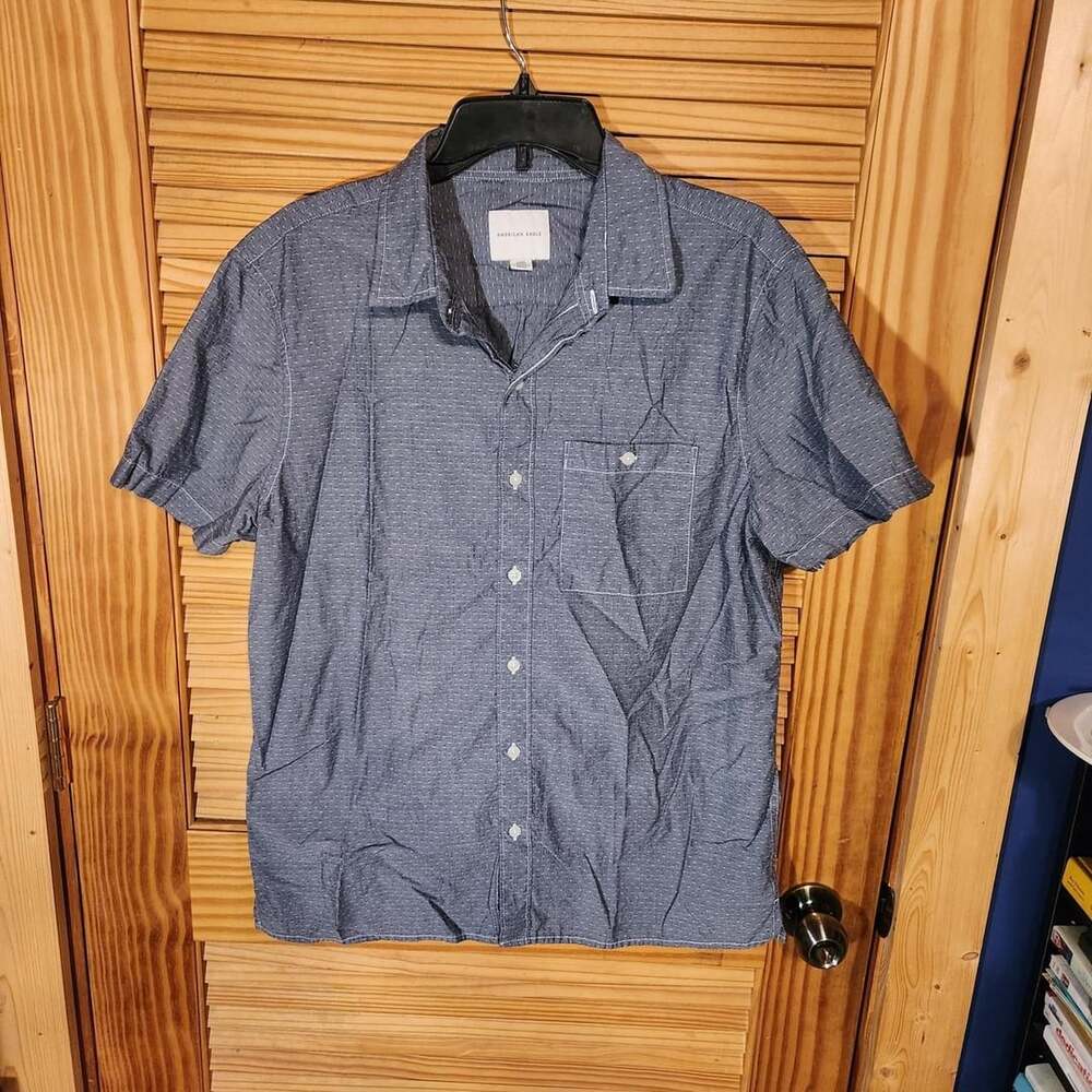 American Eagle Short Sleeve Button-Down Shirt Size L Blue White Dot